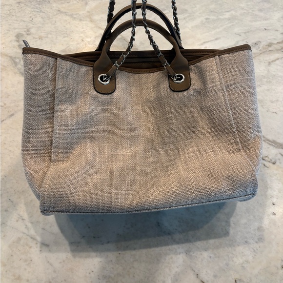 Lily and Bean Initial Tote Bag - Picture 2 of 6